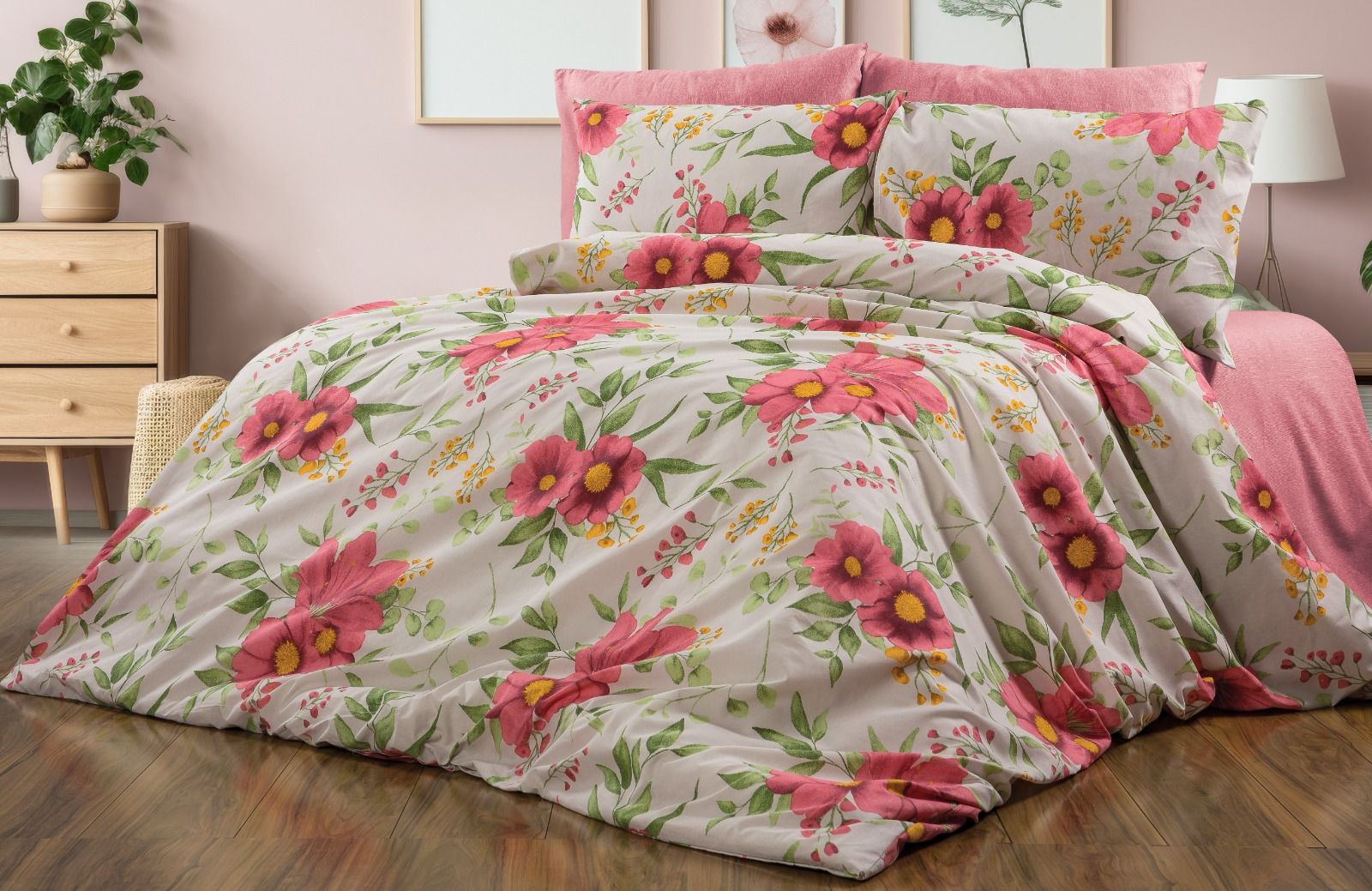 ÇİFT KİŞİLİK PEMBE ÇİÇEK NEVRESİM TAKIMI